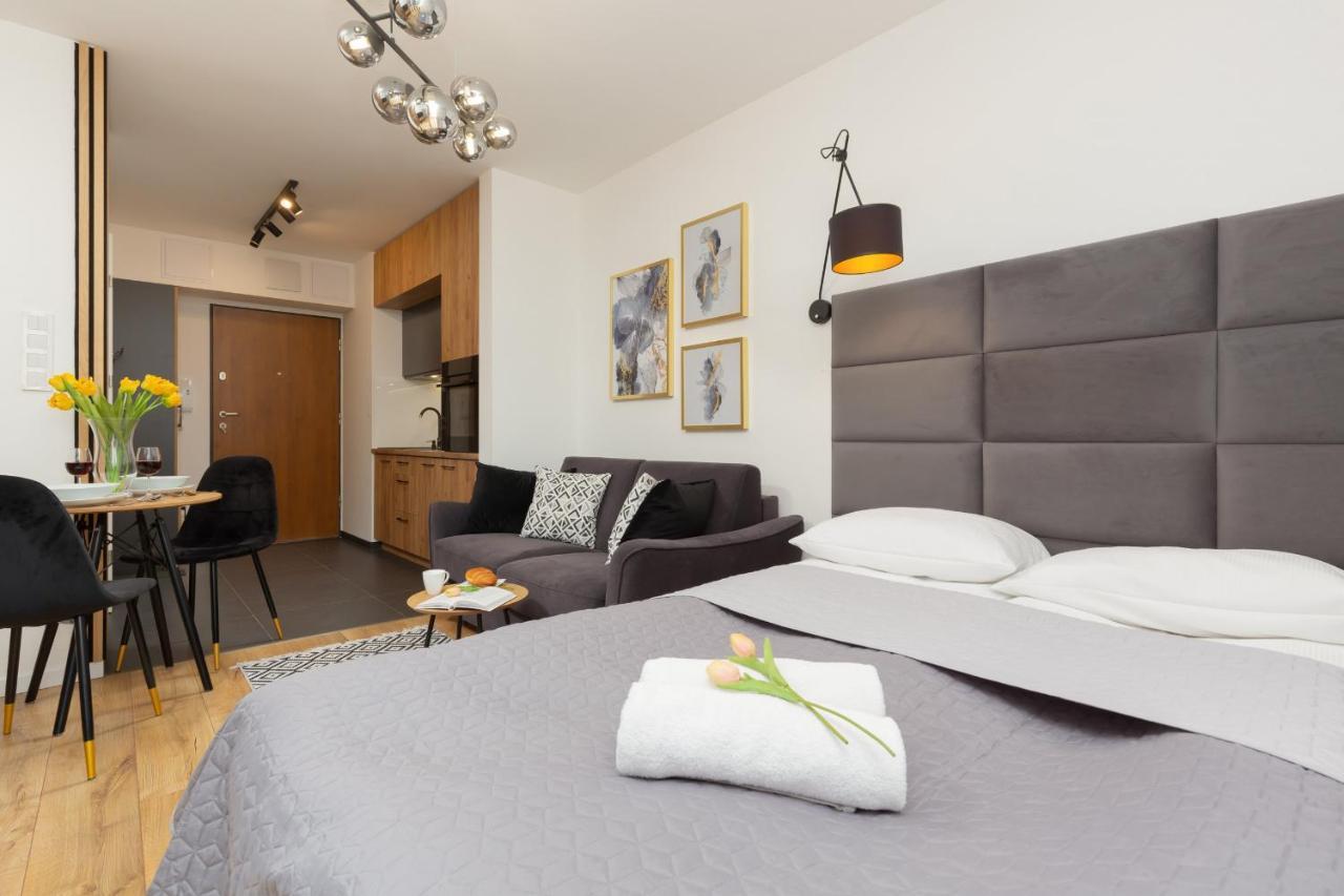 Warsaw Praga Kokoryczki Apartments With Parking By Noclegi Renters Exterior foto